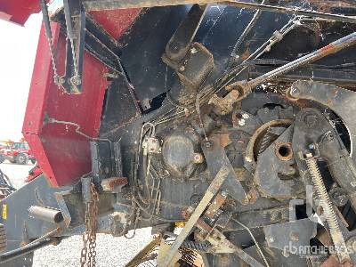 Rundballenpresse NEW HOLLAND BB960: das Bild 19
