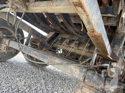 Rundballenpresse NEW HOLLAND BB960: das Bild 33