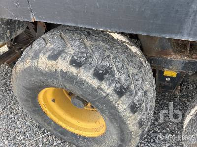 Rundballenpresse NEW HOLLAND BB960: das Bild 35