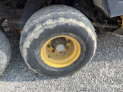 Rundballenpresse NEW HOLLAND BB960: das Bild 30