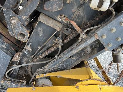 Rundballenpresse NEW HOLLAND BB960: das Bild 27