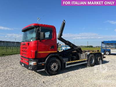 SCANIA 124L420 6x2 - Abrollkipper: das Bild 1 SCANIA 124L420 6x2 - Abrollkipper: das Bild 1