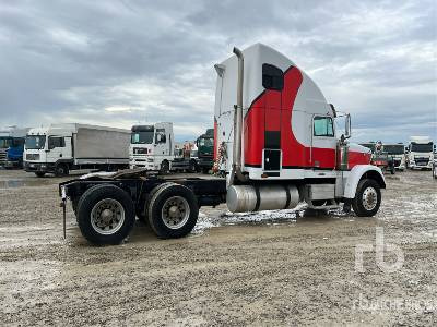 FREIGHTLINER 6x4 - Sattelzugmaschine: das Bild 3 FREIGHTLINER 6x4 - Sattelzugmaschine: das Bild 3