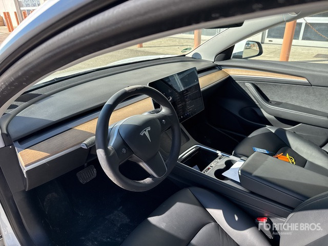 Tesla Model 3 Automobile - PKW: das Bild 5 Tesla Model 3 Automobile - PKW: das Bild 5