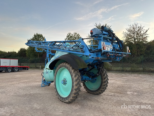 2008 Berthoud Tenor 35-37 28 m High Clearance Pulverisate ... Pull-Type Sprayer - Anhängespritze: das Bild 3 2008 Berthoud Tenor 35-37 28 m High Clearance Pulverisate ... Pull-Type Sprayer - Anhängespritze: das Bild 3