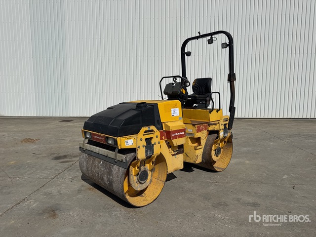 2008 Dynapac CC142 Compacteur Vibrant Tandem Double Drum Roller - Straßenwalze: das Bild 2 2008 Dynapac CC142 Compacteur Vibrant Tandem Double Drum Roller - Straßenwalze: das Bild 2