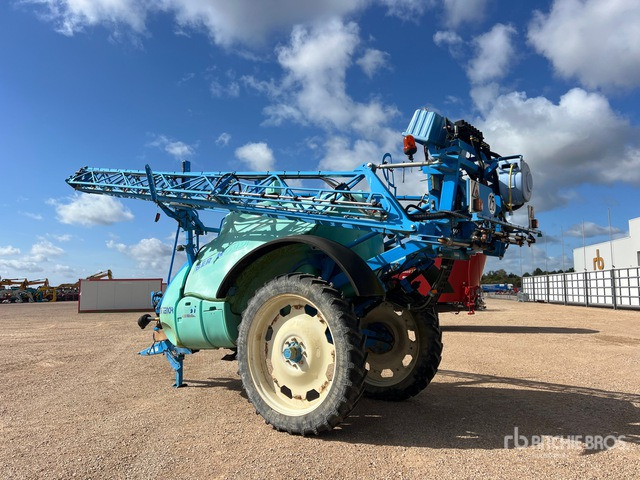 2013 Berthoud Tenor 35-37 27 m High Clearance Pulverisate ... Pull-Type Sprayer - Anhängespritze: das Bild 3 2013 Berthoud Tenor 35-37 27 m High Clearance Pulverisate ... Pull-Type Sprayer - Anhängespritze: das Bild 3