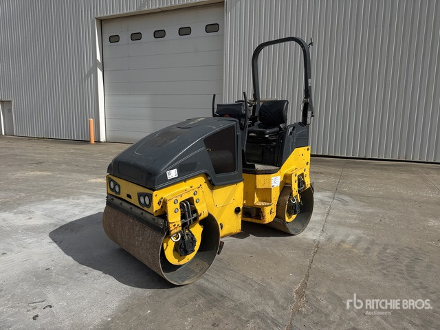 2018 Bomag BW120AD5 Compacteur Vibrant Tandem Double Drum Roller - Straßenwalze: das Bild 1 2018 Bomag BW120AD5 Compacteur Vibrant Tandem Double Drum Roller - Straßenwalze: das Bild 1