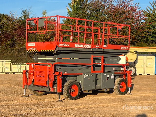 2018 Skyjack SJ9250 RT 4x4 Nacelle Ciseaux Scissor Lift - Scherenbühne: das Bild 2 2018 Skyjack SJ9250 RT 4x4 Nacelle Ciseaux Scissor Lift - Scherenbühne: das Bild 2