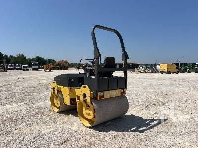 BOMAG BW138AD Compacteur Vibrant Tandem - Straßenwalze: das Bild 2 BOMAG BW138AD Compacteur Vibrant Tandem - Straßenwalze: das Bild 2
