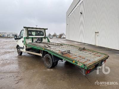 IVECO 35C14HPI 4x2 Vehicule Utilitaire - Abschleppwagen: das Bild 2 IVECO 35C14HPI 4x2 Vehicule Utilitaire - Abschleppwagen: das Bild 2