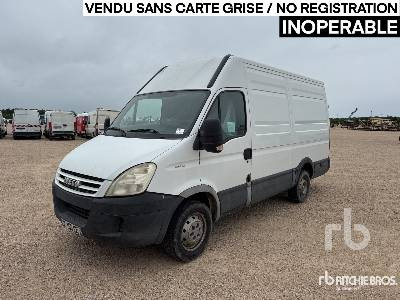 IVECO DAILY 35S12 Vehicule Utilitaire (Inoperable) - Kastenwagen: das Bild 1 IVECO DAILY 35S12 Vehicule Utilitaire (Inoperable) - Kastenwagen: das Bild 1
