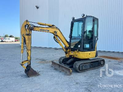KOMATSU PC26MR-3 Mini-Pelle - Minibagger: das Bild 1 KOMATSU PC26MR-3 Mini-Pelle - Minibagger: das Bild 1