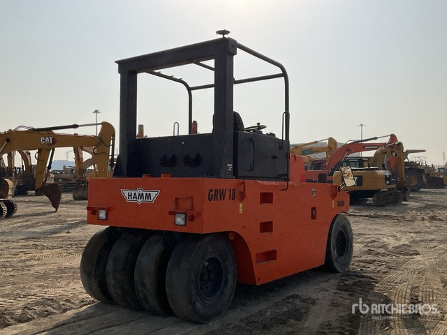 2003 Hamm GRW18 8 Wheel Pneumatic Roller - Gummiradwalze: das Bild 5 2003 Hamm GRW18 8 Wheel Pneumatic Roller - Gummiradwalze: das Bild 5