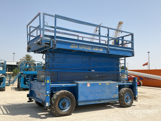2005 JLG MEWP 245-25 4x4 Diesel Scissor Lift - Scherenbühne: das Bild 3 2005 JLG MEWP 245-25 4x4 Diesel Scissor Lift - Scherenbühne: das Bild 3