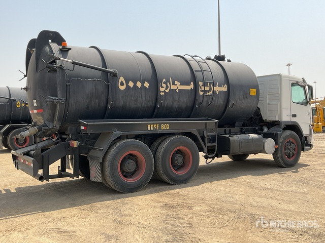 2008 Volvo FM400 6x4 20000 Liters Vacuum Tanker Truck - Saug-/ Spülfahrzeug: das Bild 4 2008 Volvo FM400 6x4 20000 Liters Vacuum Tanker Truck - Saug-/ Spülfahrzeug: das Bild 4