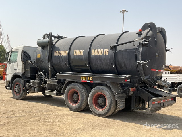 2008 Volvo FM400 6x4 20000 Liters Vacuum Tanker Truck - Saug-/ Spülfahrzeug: das Bild 3 2008 Volvo FM400 6x4 20000 Liters Vacuum Tanker Truck - Saug-/ Spülfahrzeug: das Bild 3