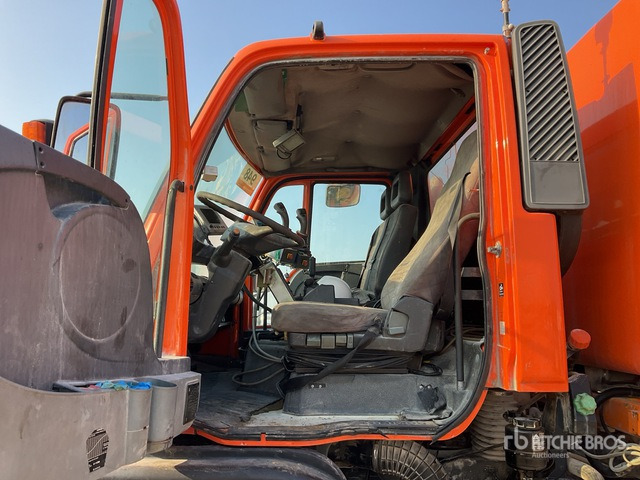 2012 Mercedes-Benz Unimog 500 Solar Panel Cleaning Truck :Misc. Truck - Kehrmaschine: das Bild 5 2012 Mercedes-Benz Unimog 500 Solar Panel Cleaning Truck :Misc. Truck - Kehrmaschine: das Bild 5