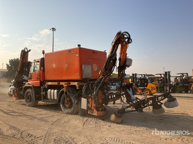 2012 Mercedes-Benz Unimog 500 Solar Panel Cleaning Truck :Misc. Truck - Kehrmaschine: das Bild 2 2012 Mercedes-Benz Unimog 500 Solar Panel Cleaning Truck :Misc. Truck - Kehrmaschine: das Bild 2