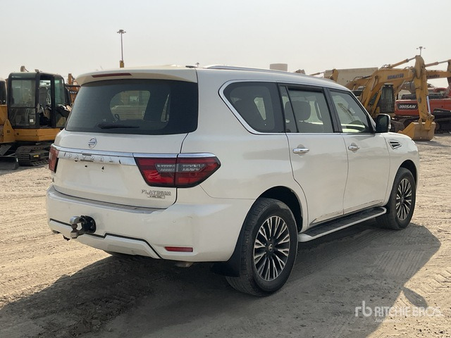 2015 Nissan Patrol Platinum 4x4 SUV - SUV/ Geländewagen: das Bild 3 2015 Nissan Patrol Platinum 4x4 SUV - SUV/ Geländewagen: das Bild 3