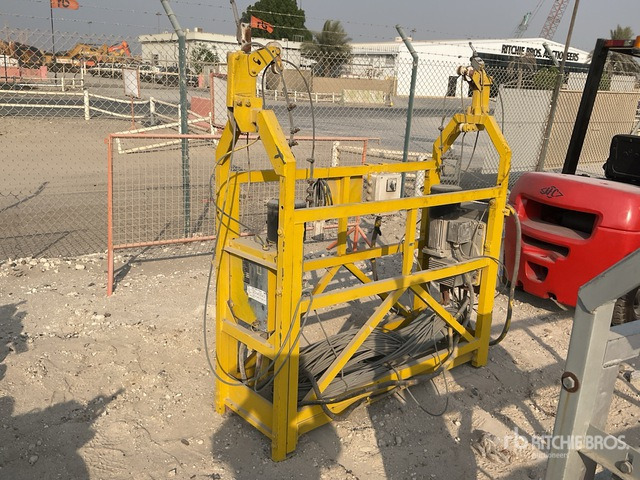 2002 Platform 300 Electric Work Platform - Anbauteil für Baumaschine: das Bild 2 2002 Platform 300 Electric Work Platform - Anbauteil für Baumaschine: das Bild 2