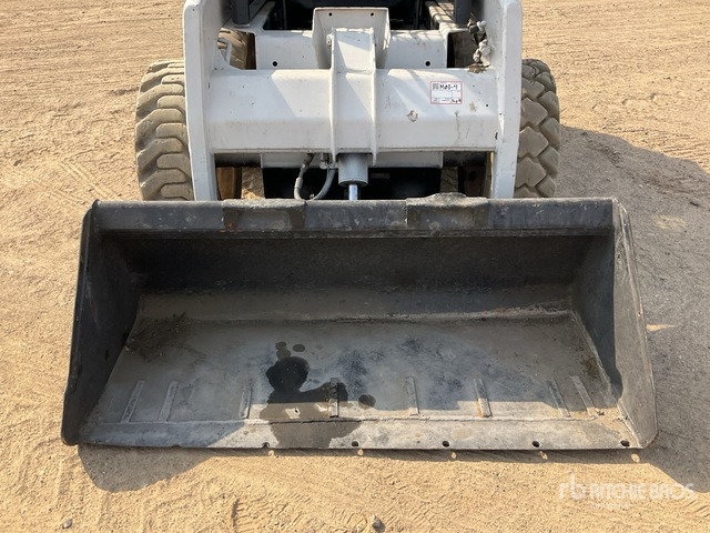 Bobcat S130 - Kompaktlader: das Bild 5 Bobcat S130 - Kompaktlader: das Bild 5