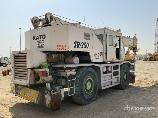 Kato KR25H-V Rough Terrain Crane - Geländekran: das Bild 3 Kato KR25H-V Rough Terrain Crane - Geländekran: das Bild 3