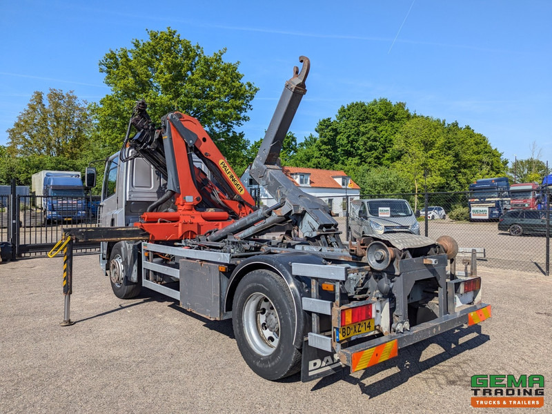 DAF 75.240 4x2 Dagcab Euro1 - Haakarm 14T + Palfinger PK11000 - Afstandsbediening - Abrollkipper, Autokran: das Bild 2 DAF 75.240 4x2 Dagcab Euro1 - Haakarm 14T + Palfinger PK11000 - Afstandsbediening - Abrollkipper, Autokran: das Bild 2