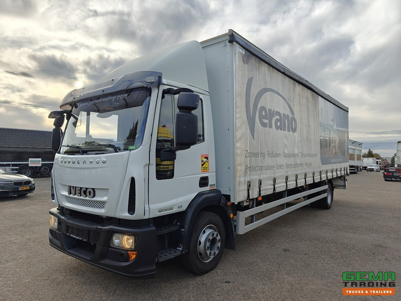 Iveco Eurocargo 120E22 Dagcab Euro5 - 6CIL - Handgeschakeld - Schuifzeilenbak 8.6m - Volledig Bladgeveerd - SMARTTacho V2 - Plane LKW: das Bild 1 Iveco Eurocargo 120E22 Dagcab Euro5 - 6CIL - Handgeschakeld - Schuifzeilenbak 8.6m - Volledig Bladgeveerd - SMARTTacho V2 - Plane LKW: das Bild 1