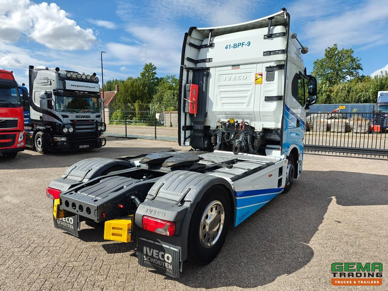 Iveco S-WAY 420 4x2 Euro6D - Dubbele Tanks - StandAirco - Navi - SMARTTacho V2 - 04/2026 APK - Sattelzugmaschine: das Bild 3 Iveco S-WAY 420 4x2 Euro6D - Dubbele Tanks - StandAirco - Navi - SMARTTacho V2 - 04/2026 APK - Sattelzugmaschine: das Bild 3