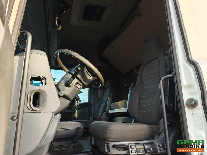 Scania R490 6x2/4 Highline Euro6A - Retarder - NaafReductie - Dubbele Tanks - StandAirco - SMARTTacho v2 - Sattelzugmaschine: das Bild 5 Scania R490 6x2/4 Highline Euro6A - Retarder - NaafReductie - Dubbele Tanks - StandAirco - SMARTTacho v2 - Sattelzugmaschine: das Bild 5