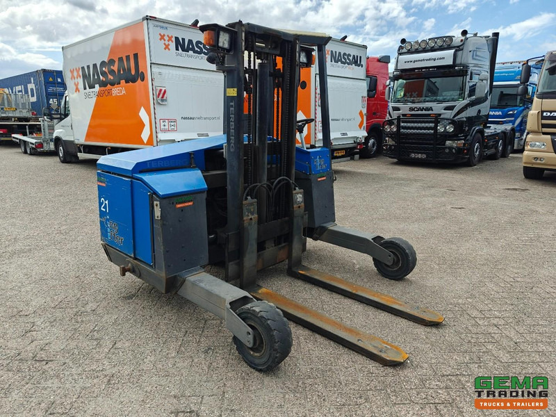 Terberg Kinglifter TKL-M-1x3 - Yanmar Diesel - 2500KG - 3523 uur - Mitnahmestapler: das Bild 3 Terberg Kinglifter TKL-M-1x3 - Yanmar Diesel - 2500KG - 3523 uur - Mitnahmestapler: das Bild 3