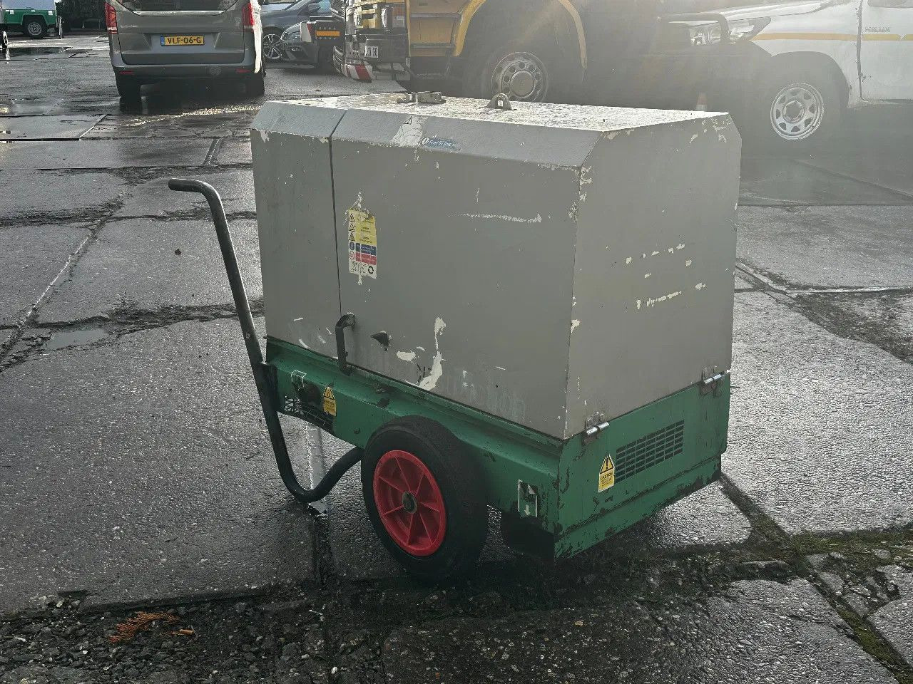 HARRINGTON HRD060D 6 KVA GENERATOR 110V+230V HARRINGTON HRD060D 6 KVA GENERATOR 110V+2 - Stromgenerator: das Bild 4 HARRINGTON HRD060D 6 KVA GENERATOR 110V+230V HARRINGTON HRD060D 6 KVA GENERATOR 110V+2 - Stromgenerator: das Bild 4
