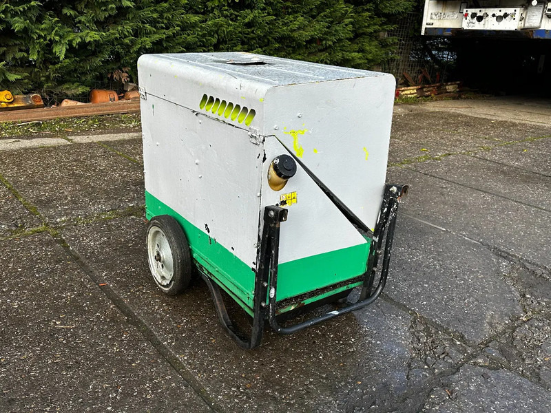 Pramac P6000S2 6KVA Generator - Stromgenerator: das Bild 2 Pramac P6000S2 6KVA Generator - Stromgenerator: das Bild 2