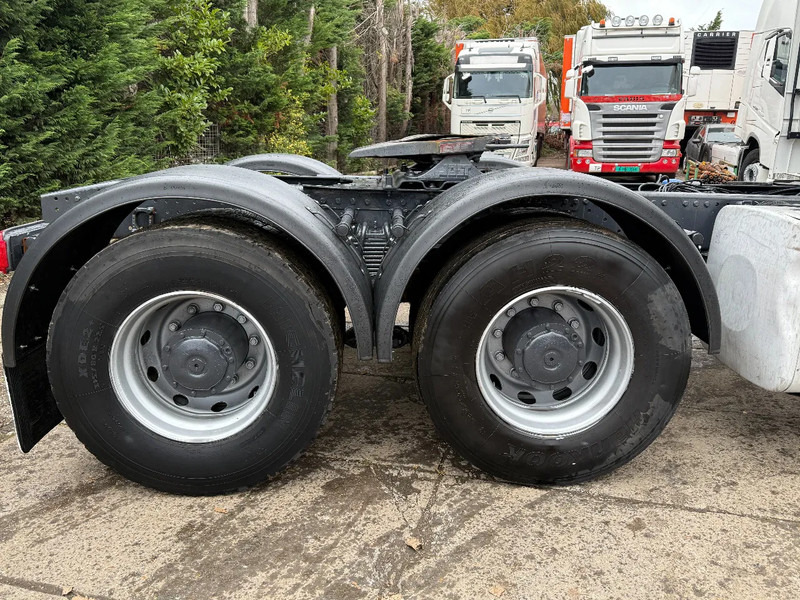 MAN TGX 33.480 6X4 Tractor-unit Spring/Spring Retarder Euro5 - Sattelzugmaschine: das Bild 5 MAN TGX 33.480 6X4 Tractor-unit Spring/Spring Retarder Euro5 - Sattelzugmaschine: das Bild 5