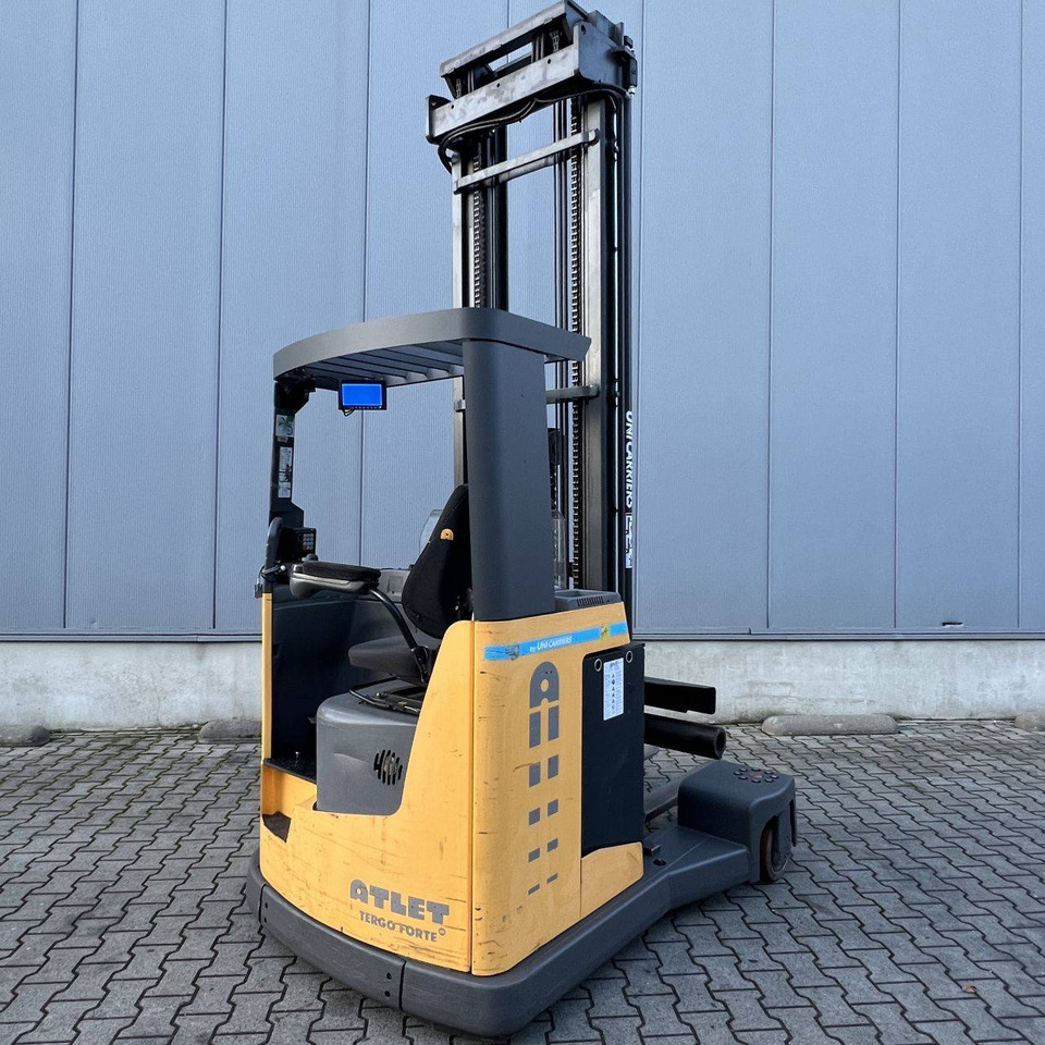 Atlet UFS200DTFVRF850 - Vierwegstapler: das Bild 1 Atlet UFS200DTFVRF850 - Vierwegstapler: das Bild 1