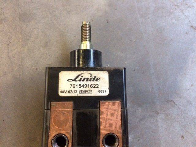 Emergency stop switch for Linde L14-16, Series 372 - Lenkstockschalter für Flurförderzeug: das Bild 3 Emergency stop switch for Linde L14-16, Series 372 - Lenkstockschalter für Flurförderzeug: das Bild 3