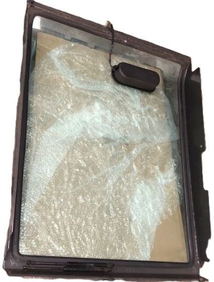 Front window for Nissan/Atlet - Fahrerhaus und Interieur für Flurförderzeug: das Bild 1 Front window for Nissan/Atlet - Fahrerhaus und Interieur für Flurförderzeug: das Bild 1