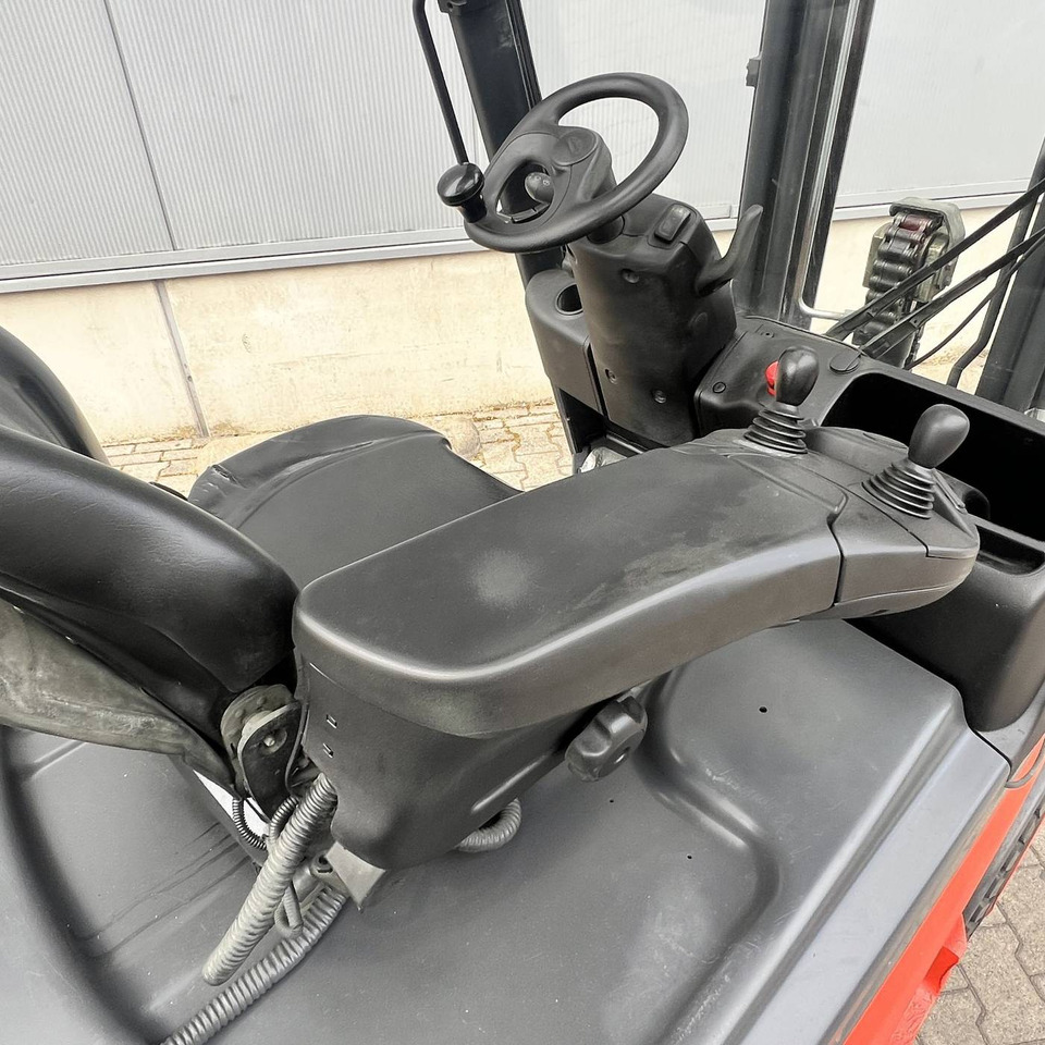 Linde E16PH (386-02) EVO - Elektrostapler: das Bild 5 Linde E16PH (386-02) EVO - Elektrostapler: das Bild 5