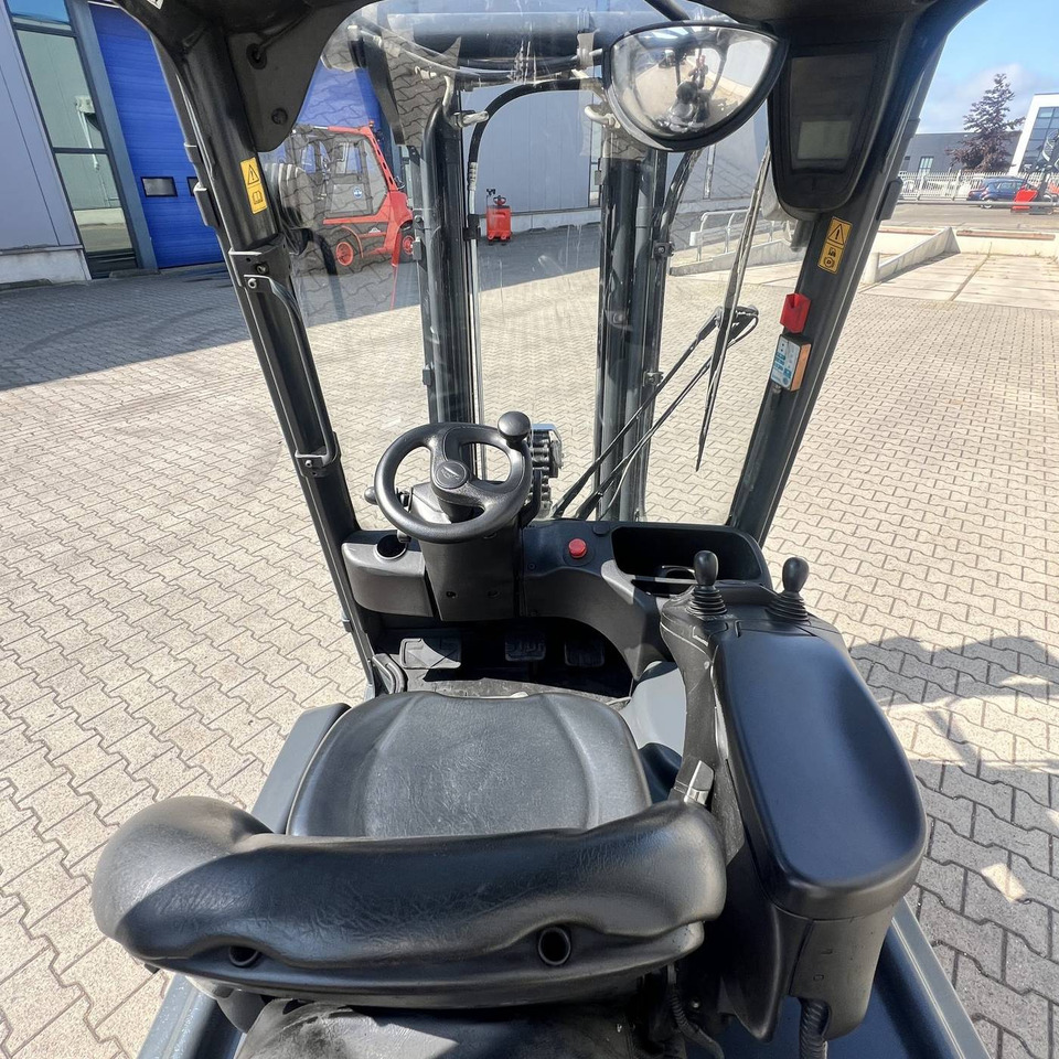 Linde E16PH (386-02) EVO - Elektrostapler: das Bild 5 Linde E16PH (386-02) EVO - Elektrostapler: das Bild 5