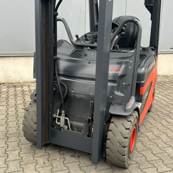 Elektrostapler Linde E20R (387) Roadster: das Bild 11