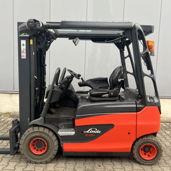 Elektrostapler Linde E20R (387) Roadster: das Bild 12