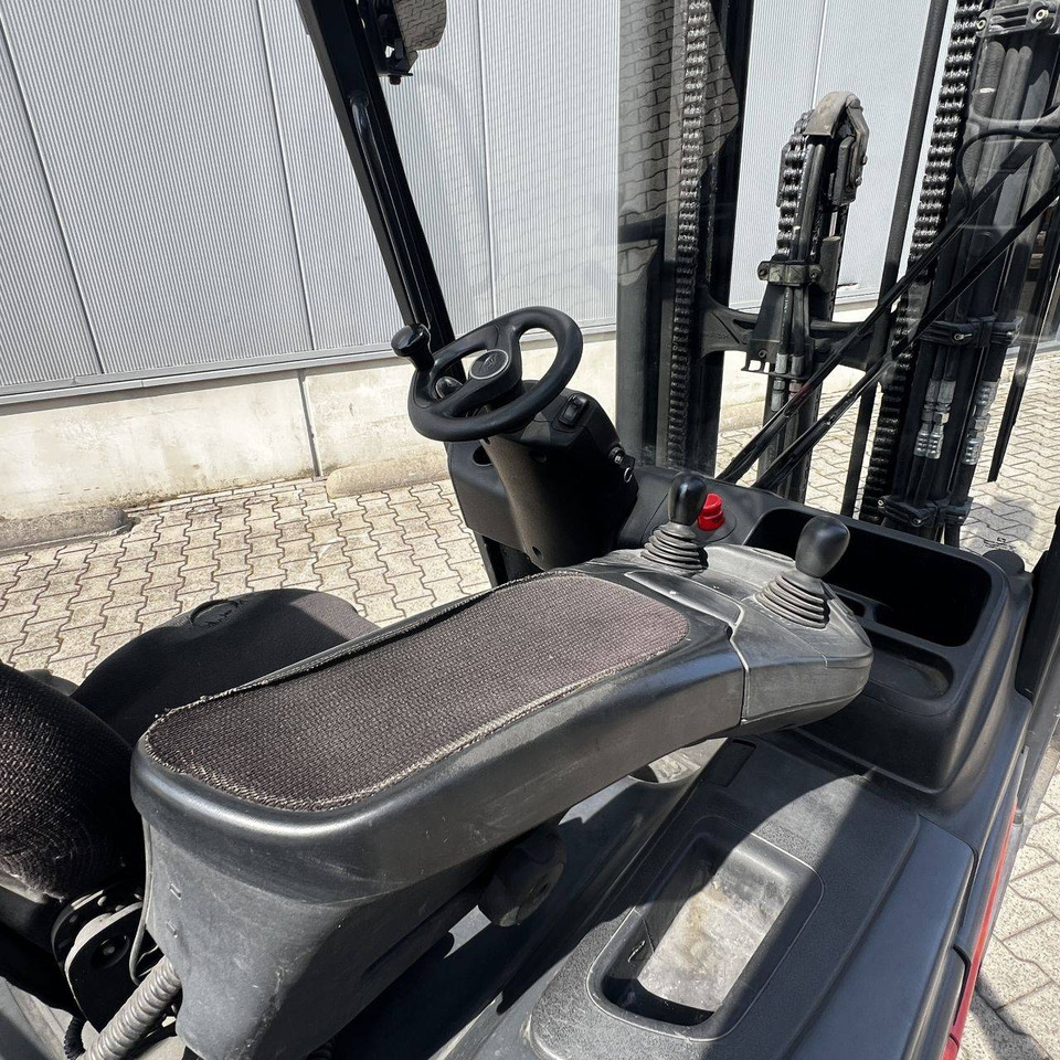 Linde E25-01 (387) - Elektrostapler: das Bild 3 Linde E25-01 (387) - Elektrostapler: das Bild 3