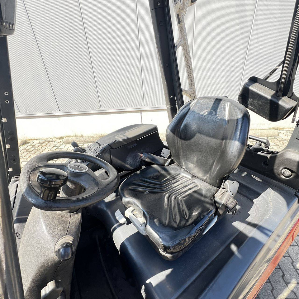 Linde E25 (387) - Elektrostapler: das Bild 3 Linde E25 (387) - Elektrostapler: das Bild 3