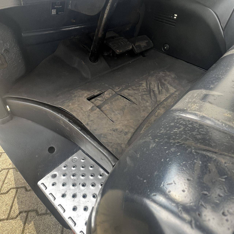 Linde E25L (387) - Elektrostapler: das Bild 5 Linde E25L (387) - Elektrostapler: das Bild 5