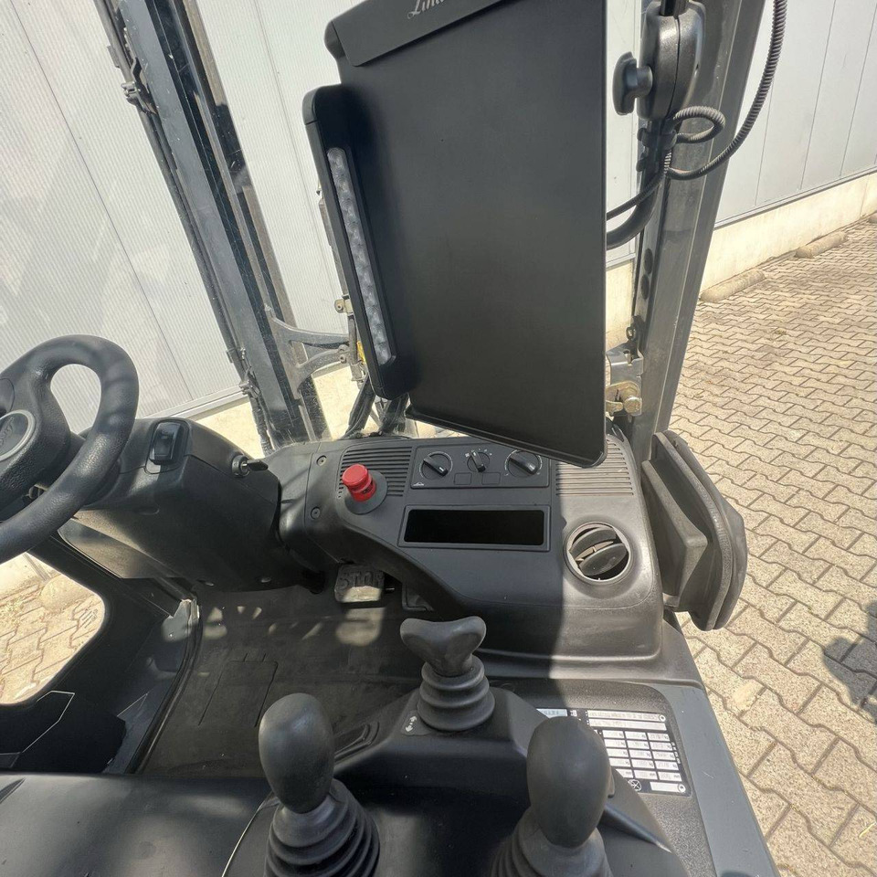 Linde E30/600 HL (387) - Elektrostapler: das Bild 5 Linde E30/600 HL (387) - Elektrostapler: das Bild 5