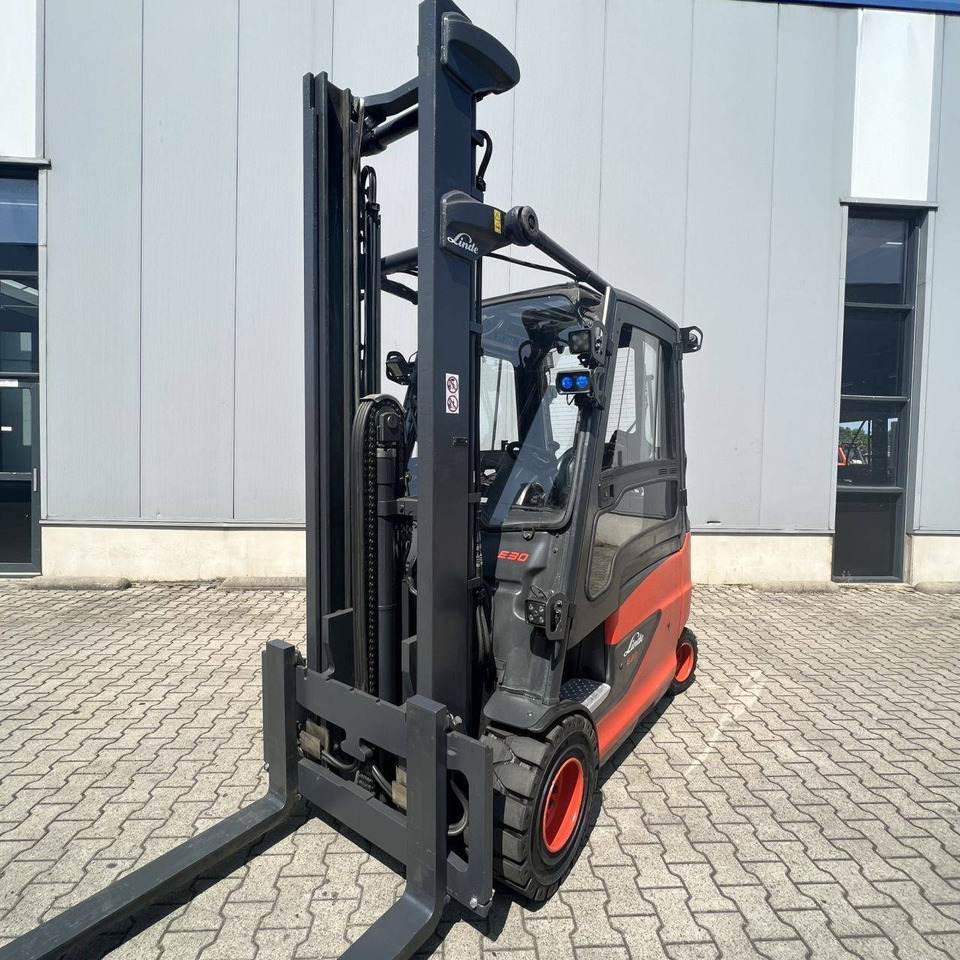 Linde E30/600 HL (387) - Elektrostapler: das Bild 1 Linde E30/600 HL (387) - Elektrostapler: das Bild 1