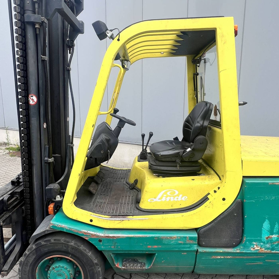 Linde E48P (337) - Elektrostapler: das Bild 5 Linde E48P (337) - Elektrostapler: das Bild 5