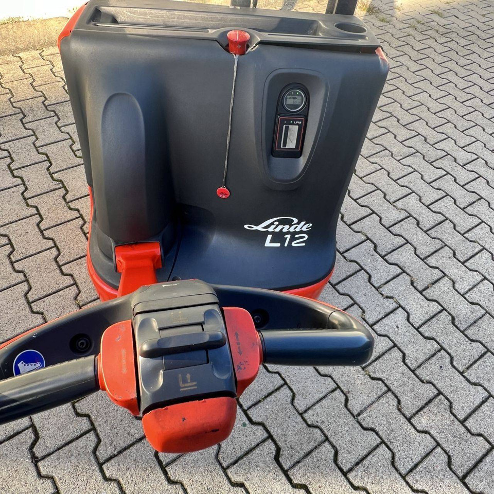 Linde L12 (1172) - Hochhubwagen: das Bild 3 Linde L12 (1172) - Hochhubwagen: das Bild 3