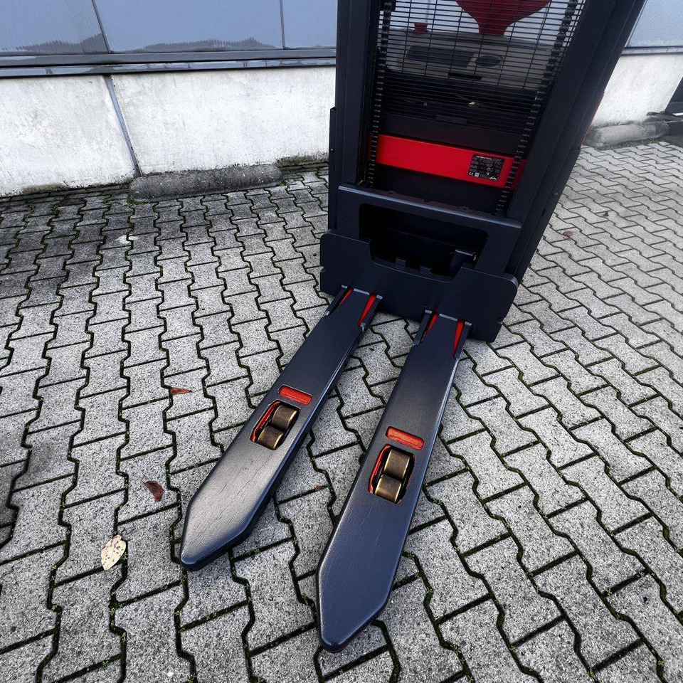 Linde L16 (1173) - Hochhubwagen: das Bild 4 Linde L16 (1173) - Hochhubwagen: das Bild 4